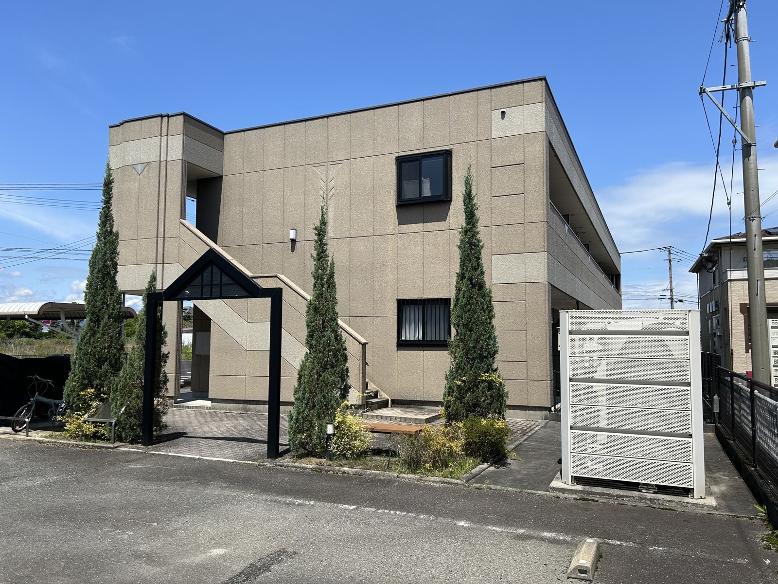 収益物件の売却 ― 融資付けに苦戦するも、複数金融機関への交渉で好条件の融資を実現